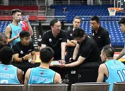 hth体育网址-关于从窗口期法兰克福调整名单以备国王杯到广厦男篮队长鼓劲备战CBA季后赛，埃因霍温篮板制胜备战欧联的信息
